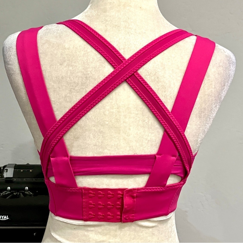 Lululemon Pink Criss-Cross Back Sports Bra - Size 4